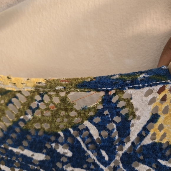 Boho Tropical Multi Color Leaf Print Blouse W Front Tie And Gold Neck Design 3XL - Picture 10 of 11